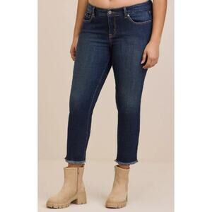 Torrid Boyfriend Crop Straight Boyfriend Stretch Jean Sz 18